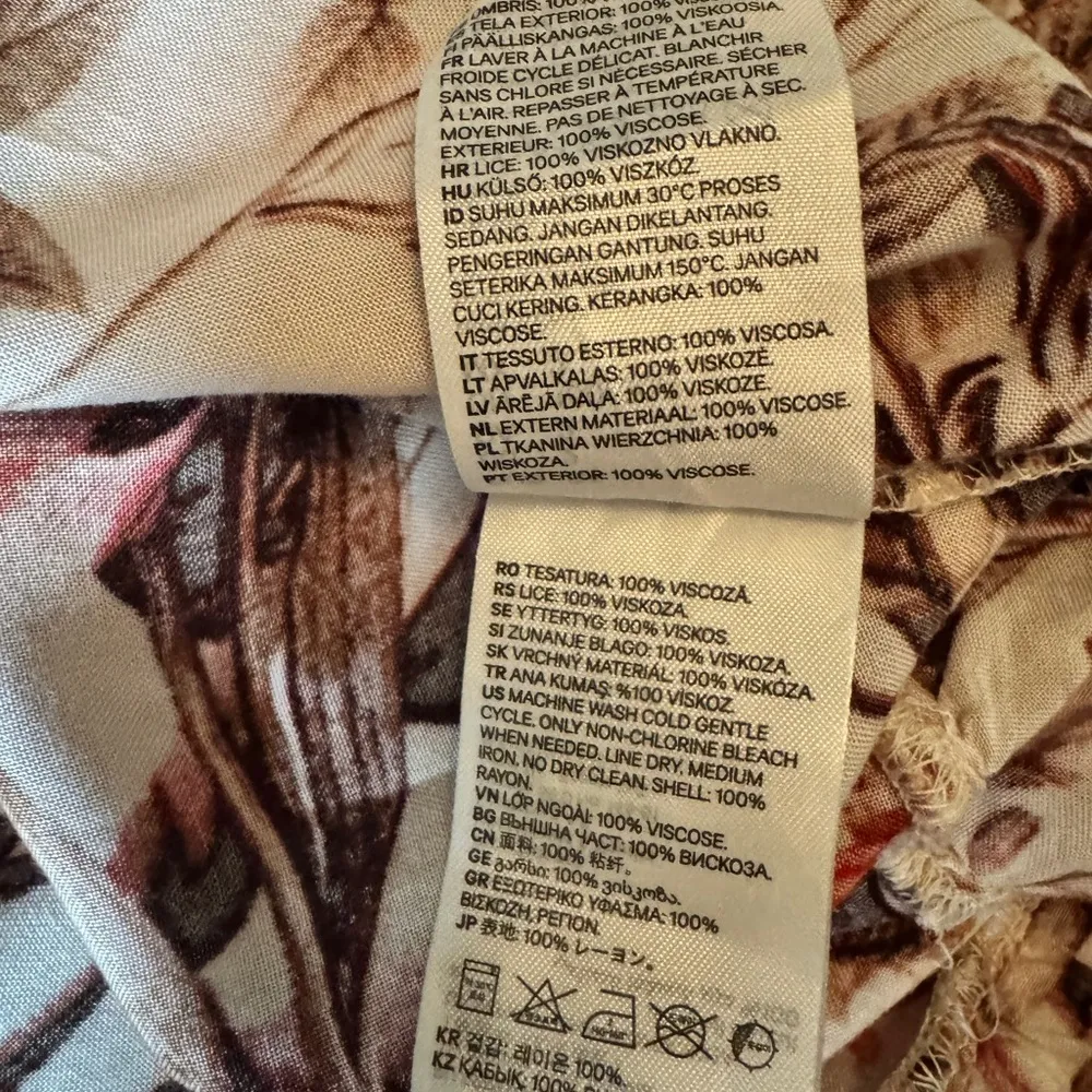 H&M 100% Viscose Romantic Red and Cream Floral Long Sleeve Dress Size 2 D16 - Image 11