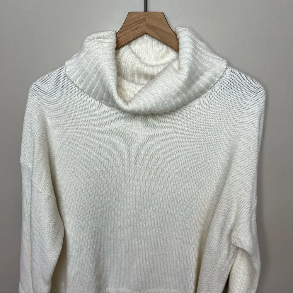 ANTHROPOLOGIE Blair Slouchy Turtle Neck Sweater in Cream Off White Size Medium - Image 4
