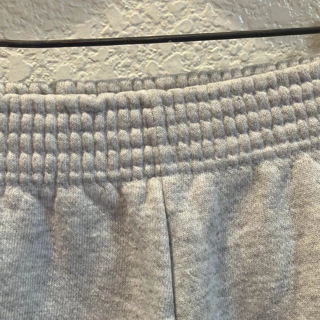 FINAL MARKDOWN Pro spirit sweats medium - Image 2