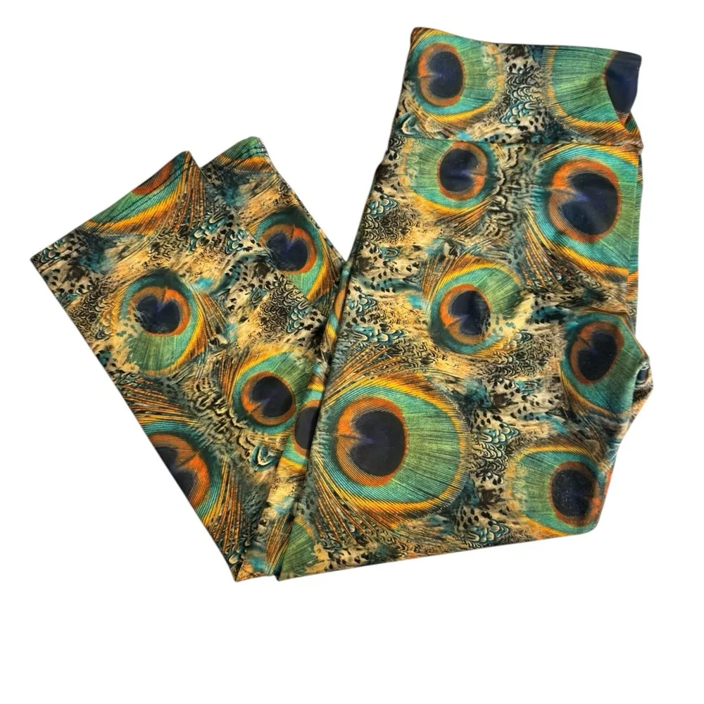 Onzie Peacock Capri leggings in size s/m. In great pre-owned condition - Image 3
