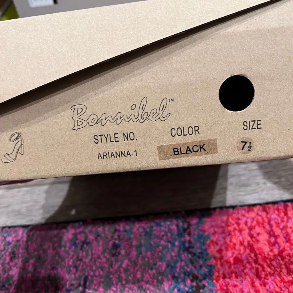 Black heels - Image 2