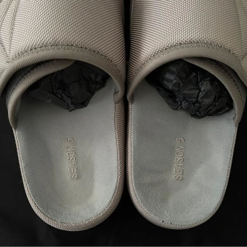 Yeezy Season 6 Nylon Slipper Taupe - Image 10