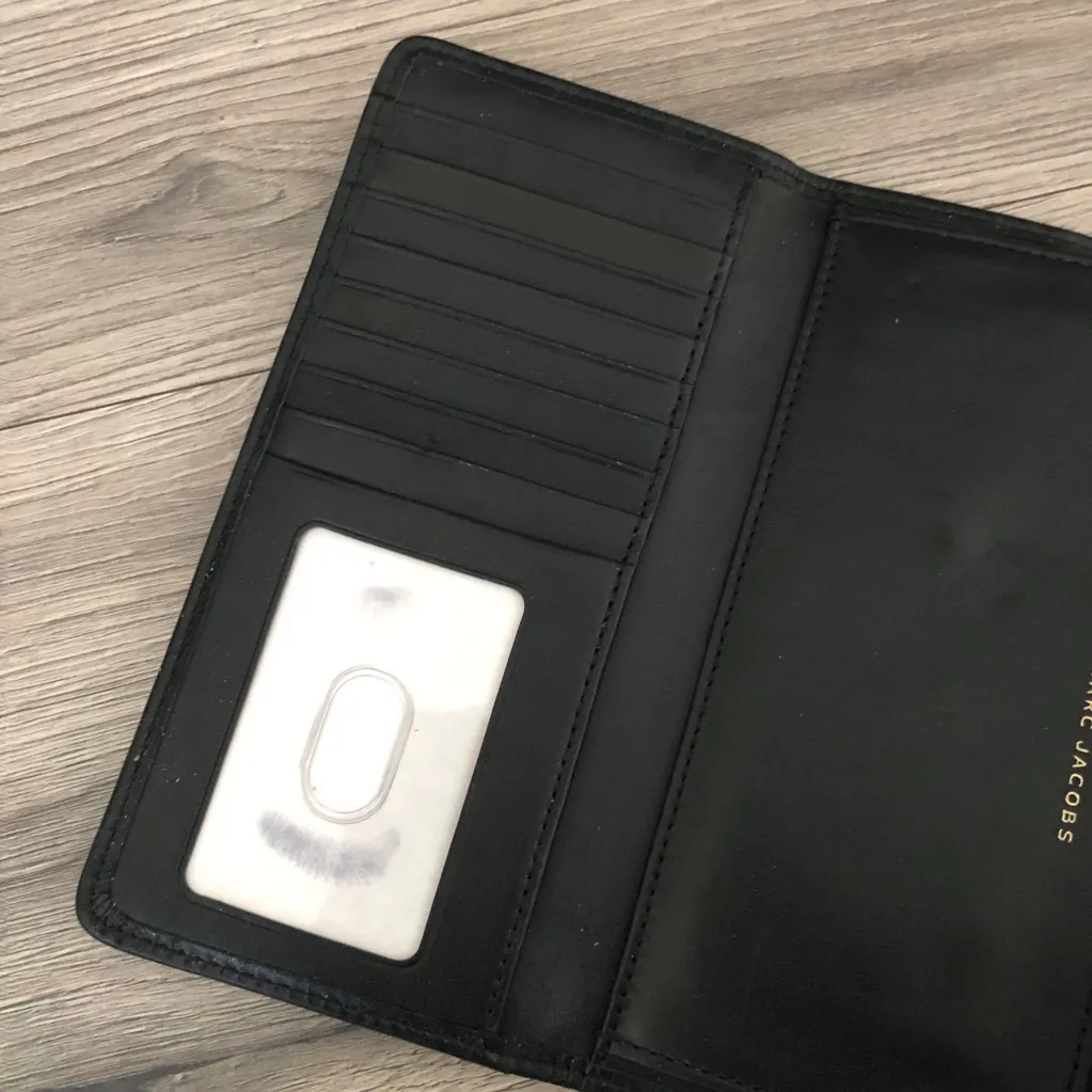 New NWT Marc by Marc Jacobs Black Geometric Wallet - Image 9