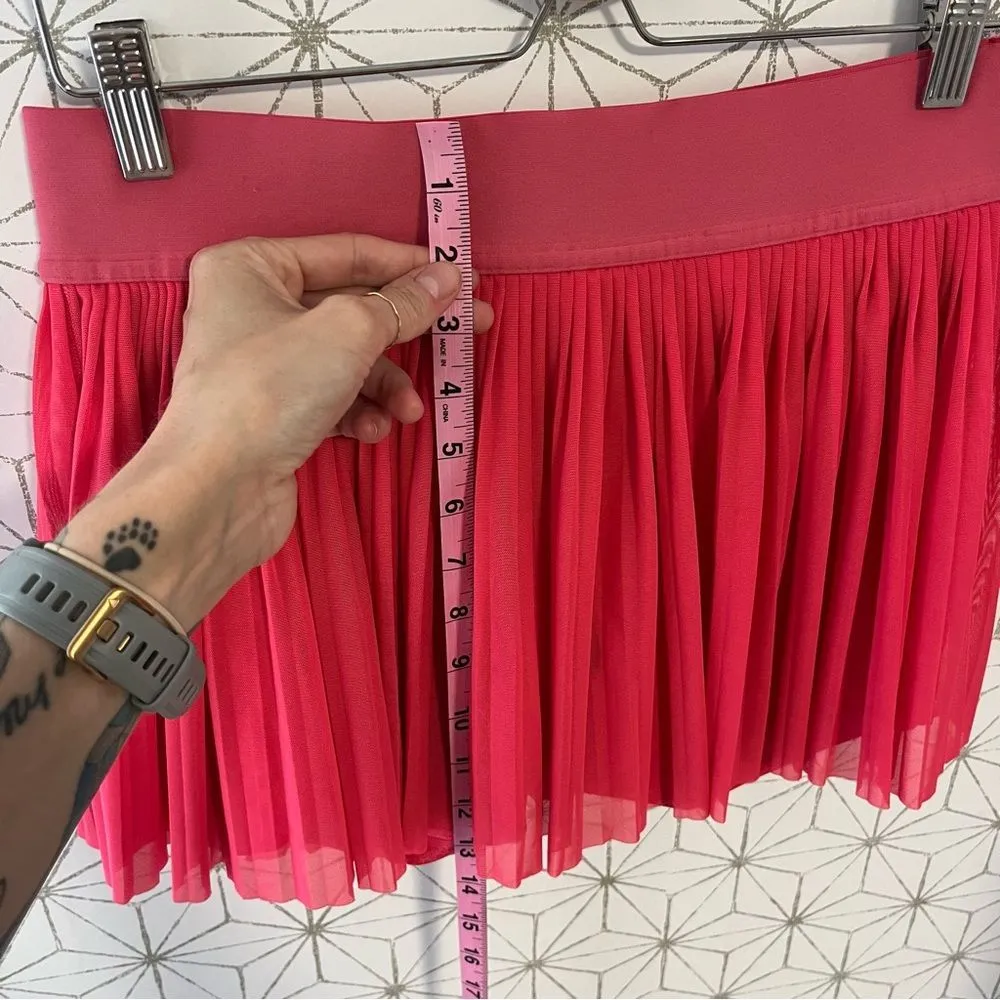 Lululemon Mesh Pleats Mid-Rise Mini Tennis Skirt
Lip Gloss - Image 8