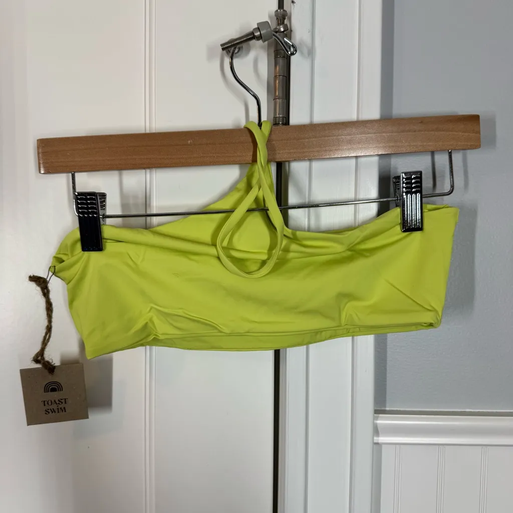 Free People x Toast Swim Apex Top in Daiquiri green size medium nwt - Image 4