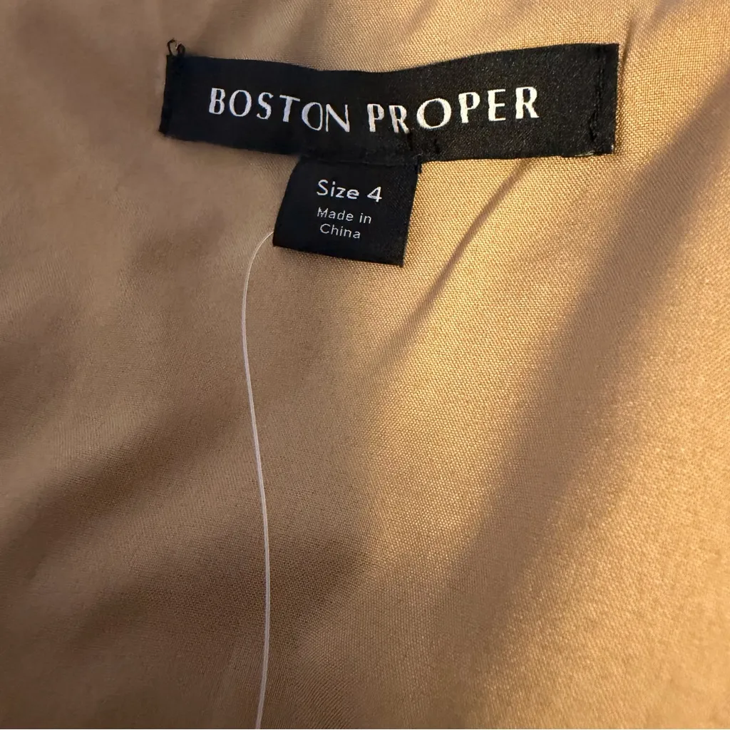 Boston Proper modern shell top in camel size 4 NWT - Image 5