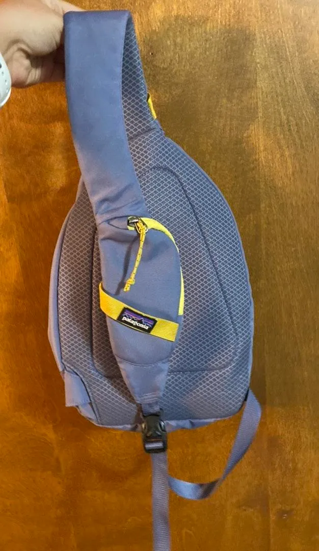 Patagonia Sling Bag - Image 4
