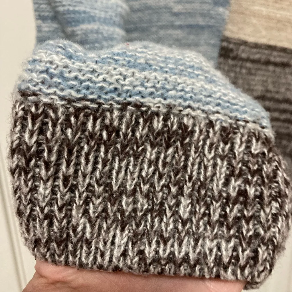 Madden NYC Colorblock Knit Cropped Long Sleeve Sweater Brown Size M - Image 7