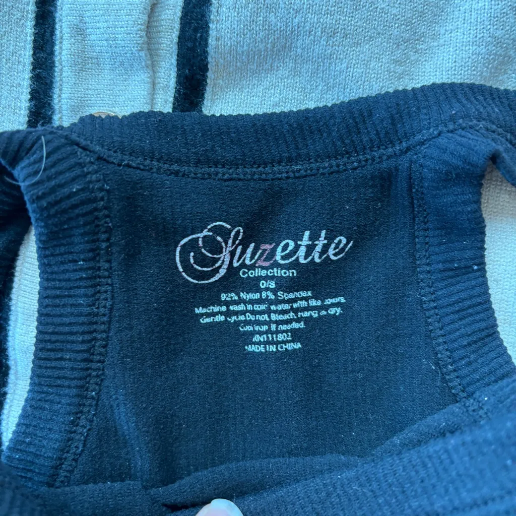 Suzette Solid Black Ribbed Halter Tank Top - Image 8