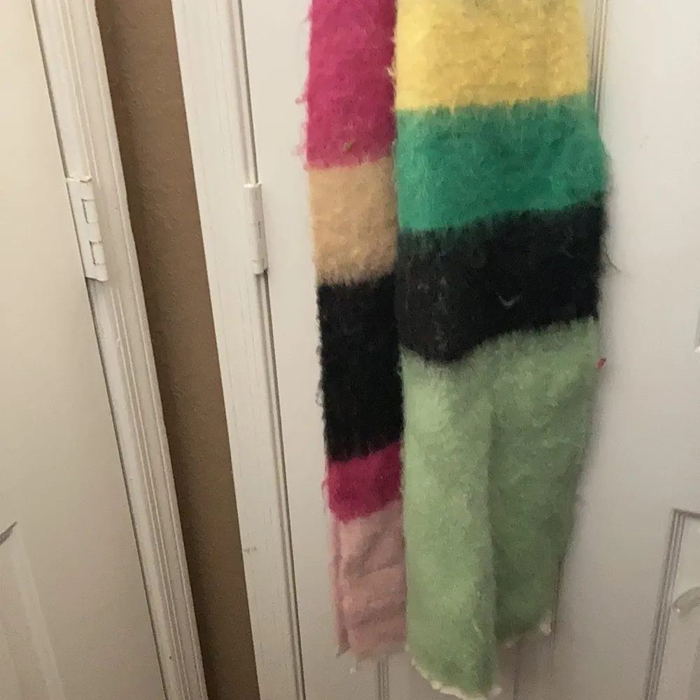 Wild Fable FINAL MARKDOWN NWOT  soft and fuzzy ladies scarf - Image 2