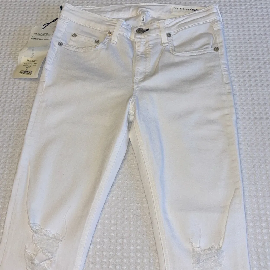 NEW! rag & bone Size 29 Skinny Capri Crop White Denim Jeans Distressed w/Holes - Image 9