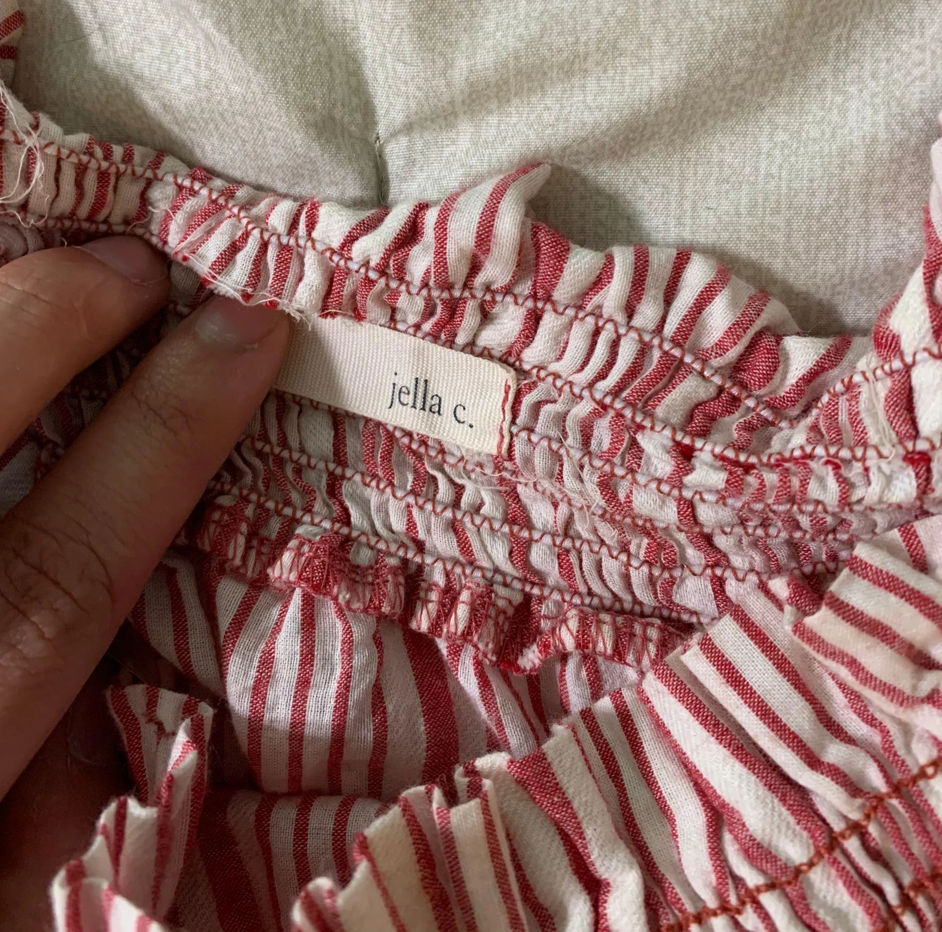 Off The Shoulder Long Sleeve Red Size M - Image 3