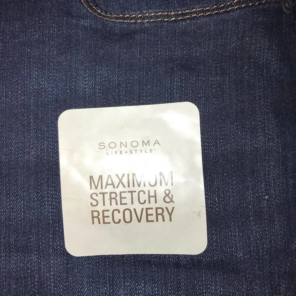 SONOMA MAXIMUM STRETCH AND RECOVERY BOOTCUT JEANS SIZE 6 - Image 2