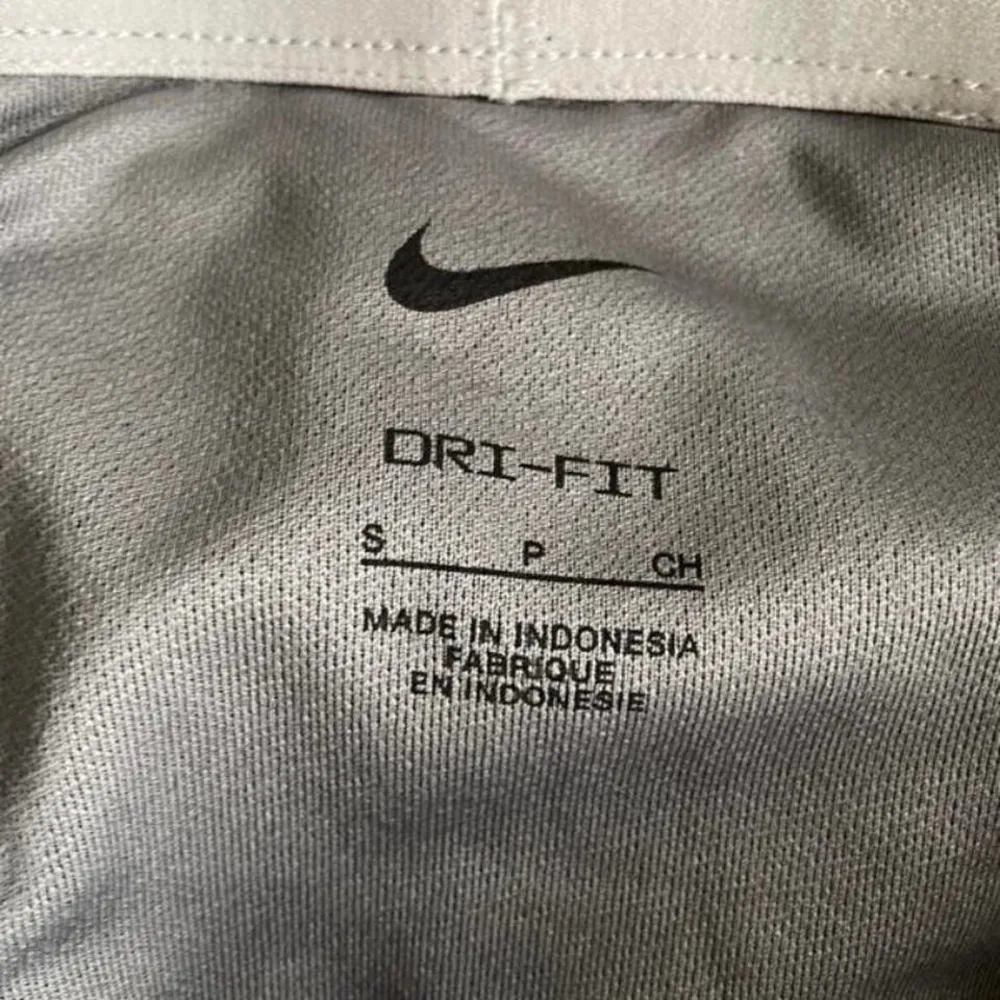 New Nike running shorts - Image 4