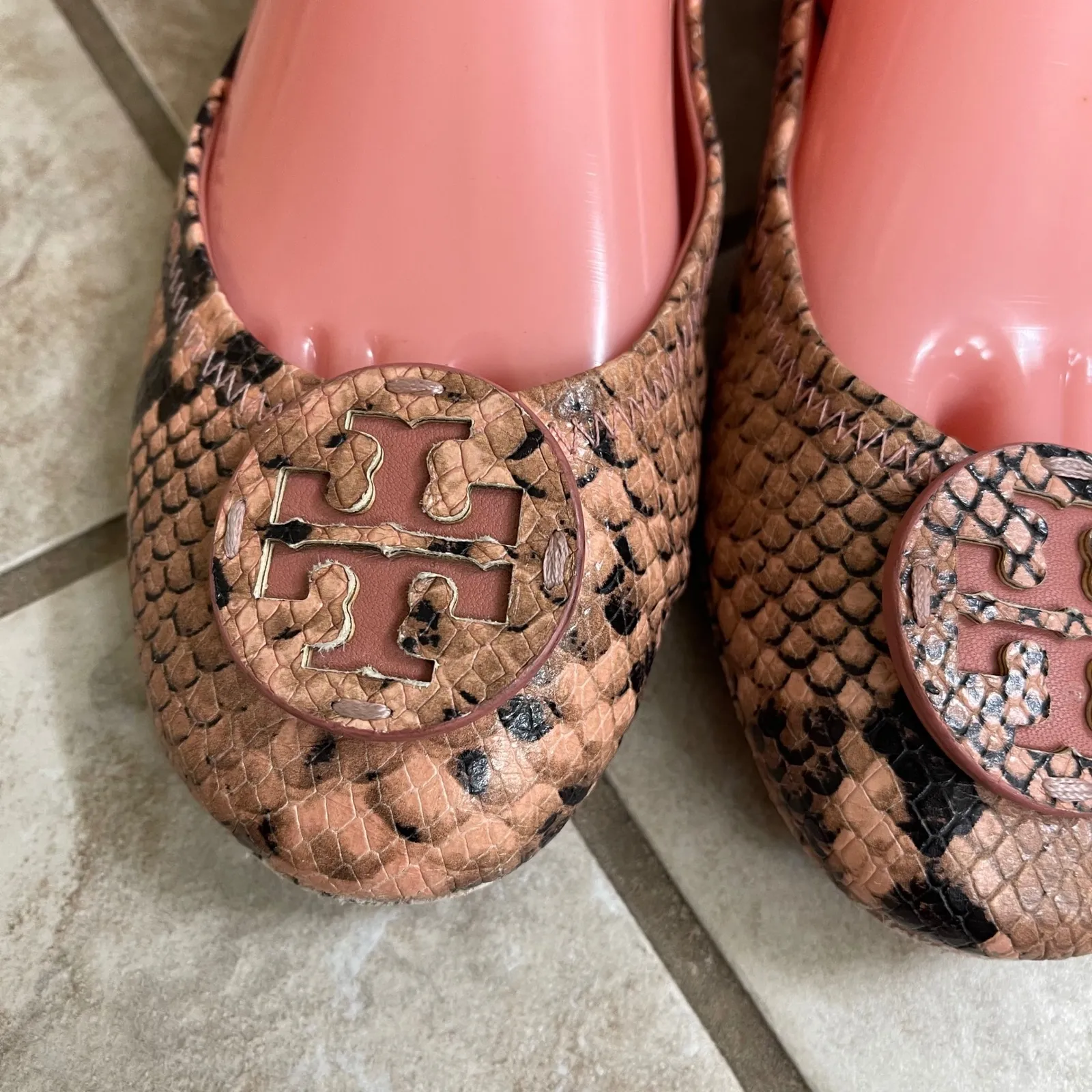 Tory Burch Pink Minnie Travel Snake Print Leather Reva Ballet Flats Size 8 - Image 2
