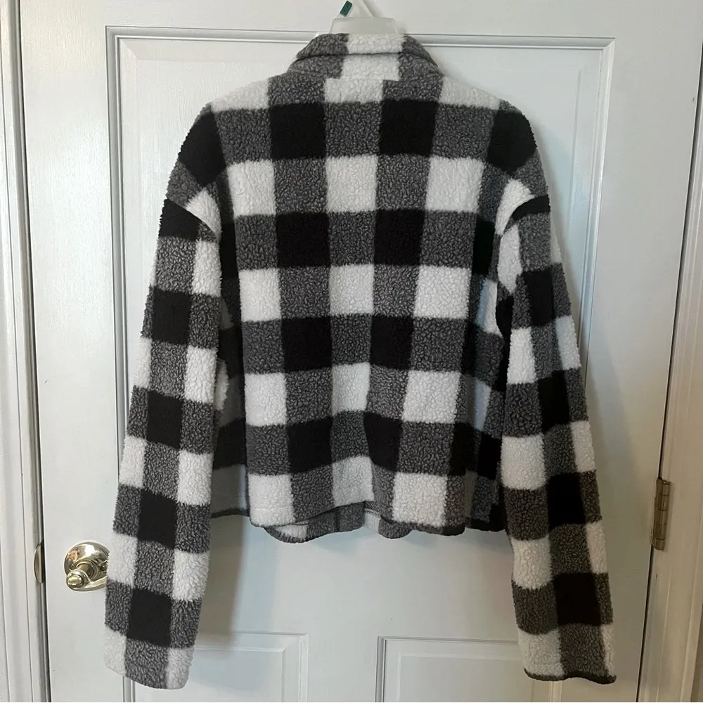 TRUE CRAFT Black & White Plaid Sherpa Jacket ~ { PLUS SIZE } - Image 3