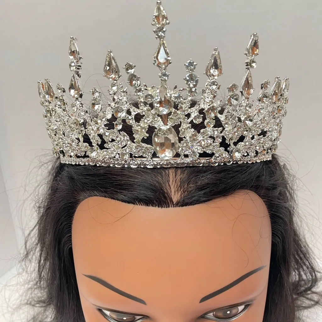 Sparkling Silver Crystal Tiara - Image 3