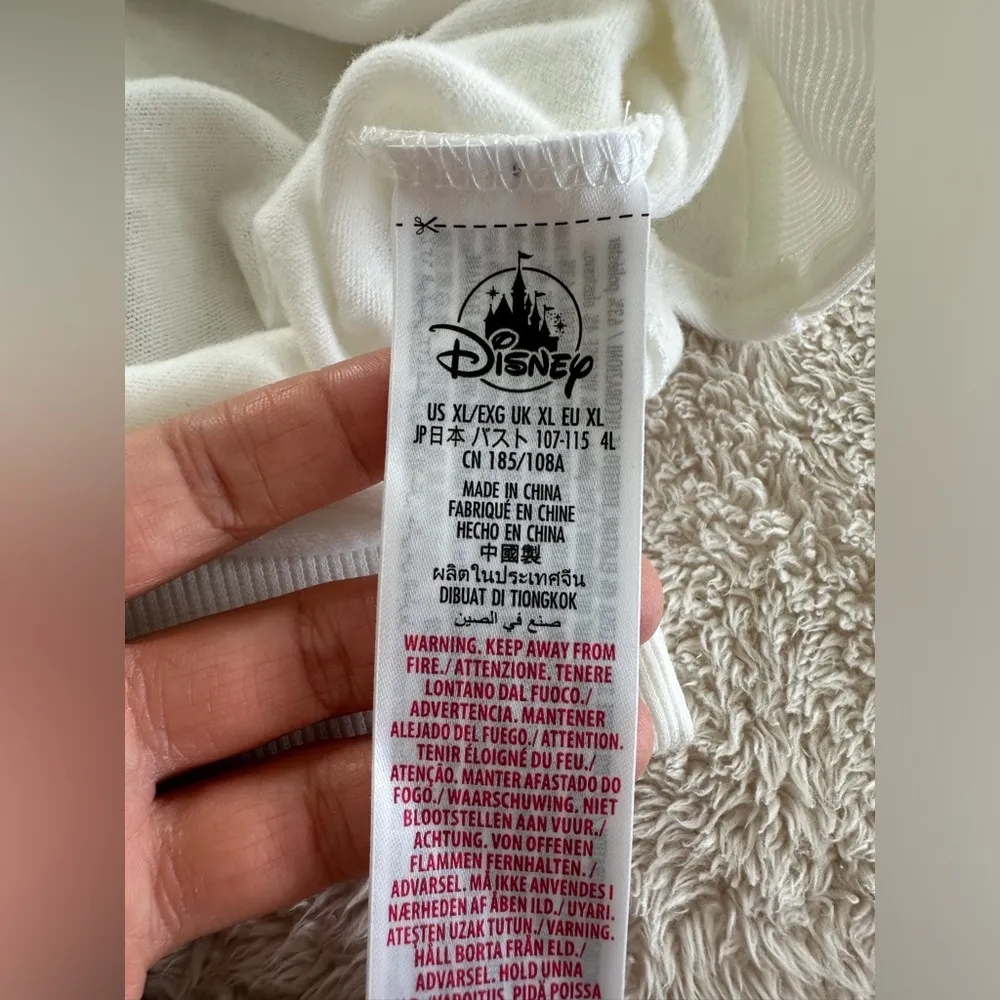 NWT Disney Parks 2021 Day Dreamer Super Soft Fleece Top size XL - Image 4