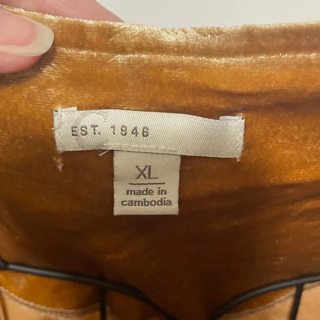 🤗🤗🤗BOGOHO 🤗🤗🤗Cato Golden Textured Long Sleeve Top—XL - Image 4