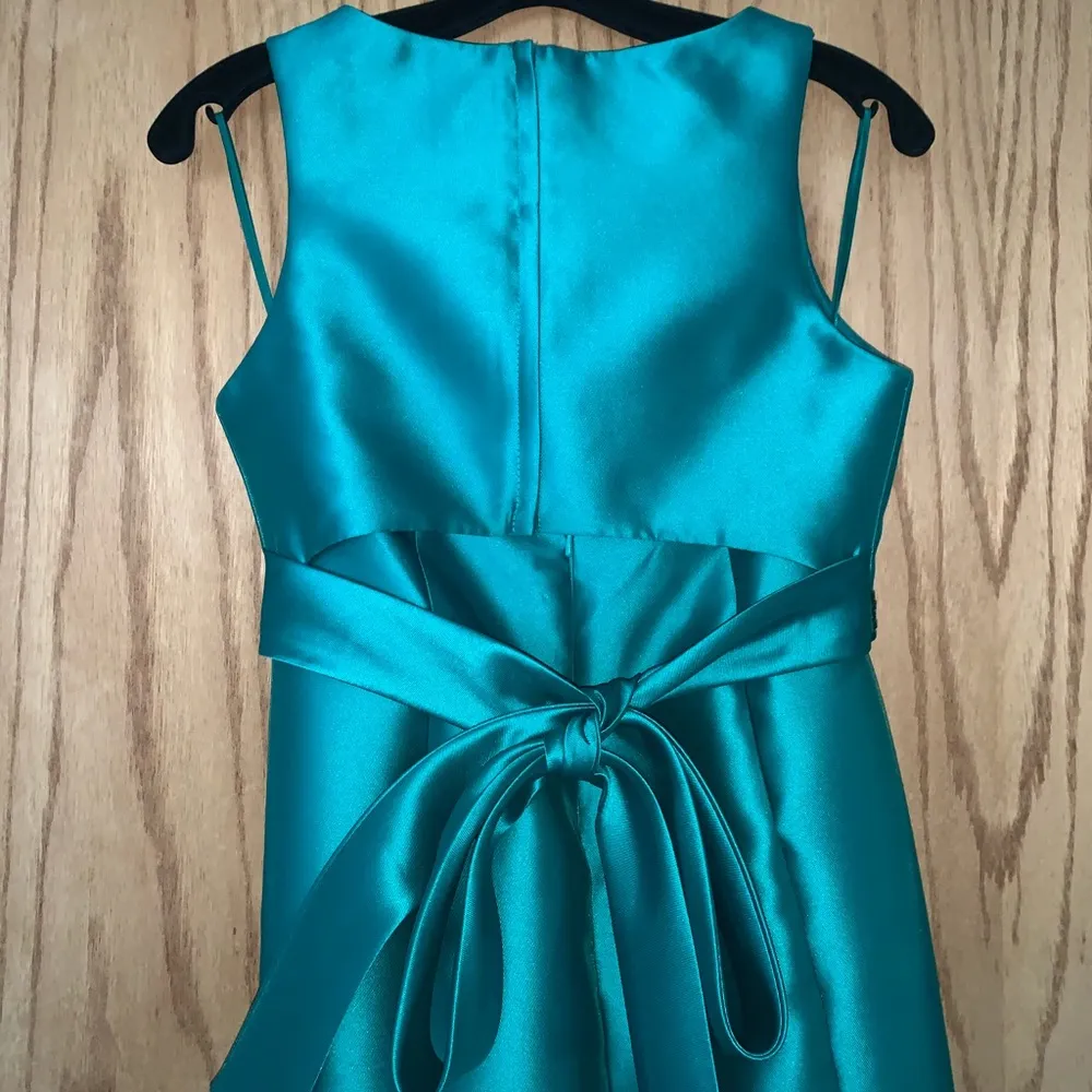 *price negotiable* Jade 2-Piece Mermaid Prom Dress - Image 3