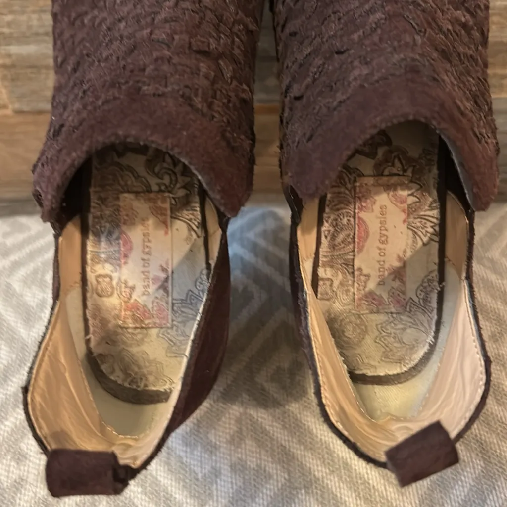 Band Of Gypsies Come Back On Chocolate Slip-On Bootie, Size 7 - Image 7