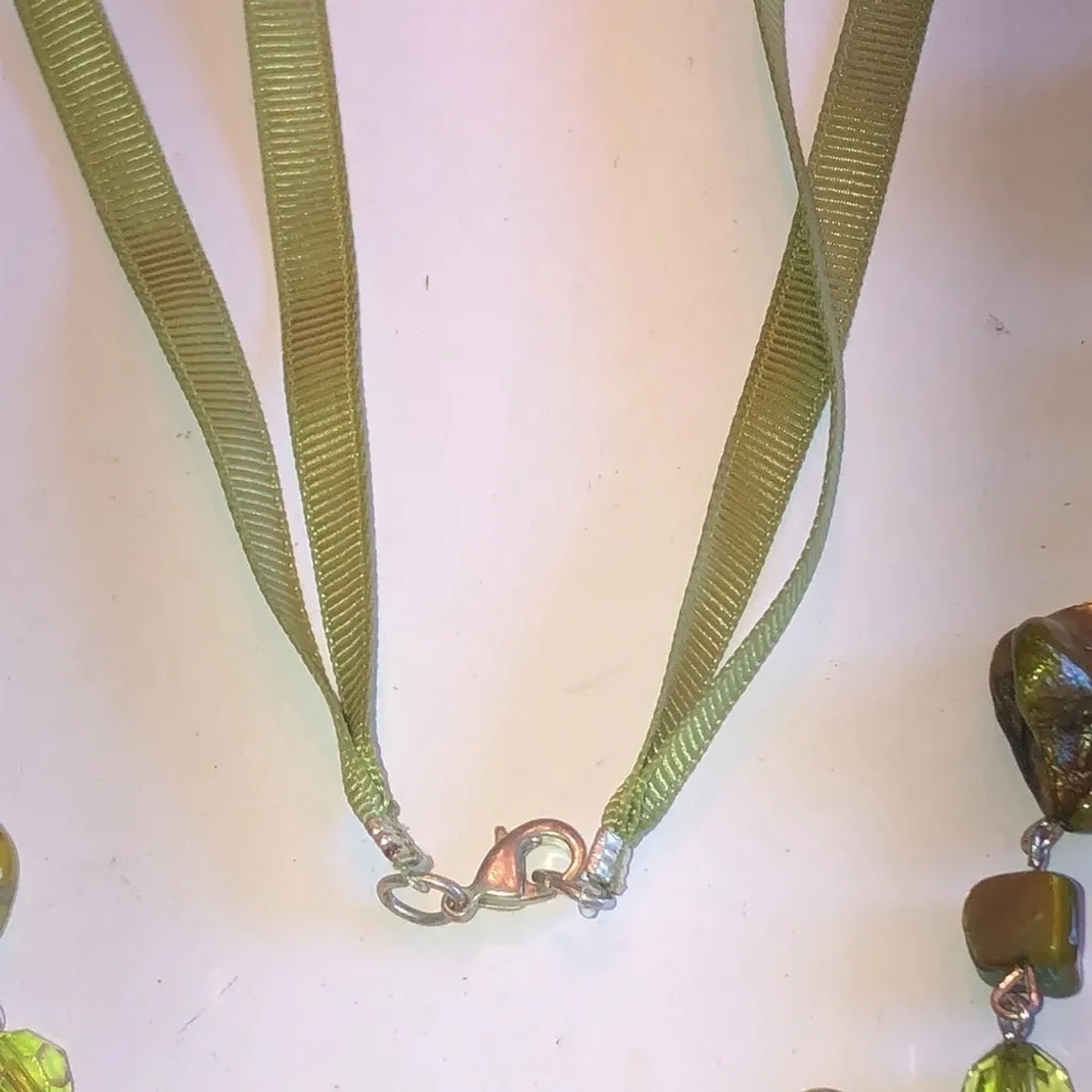 36” Green Fabric Corded & Green Abalone Shell Boho Necklace - Image 6