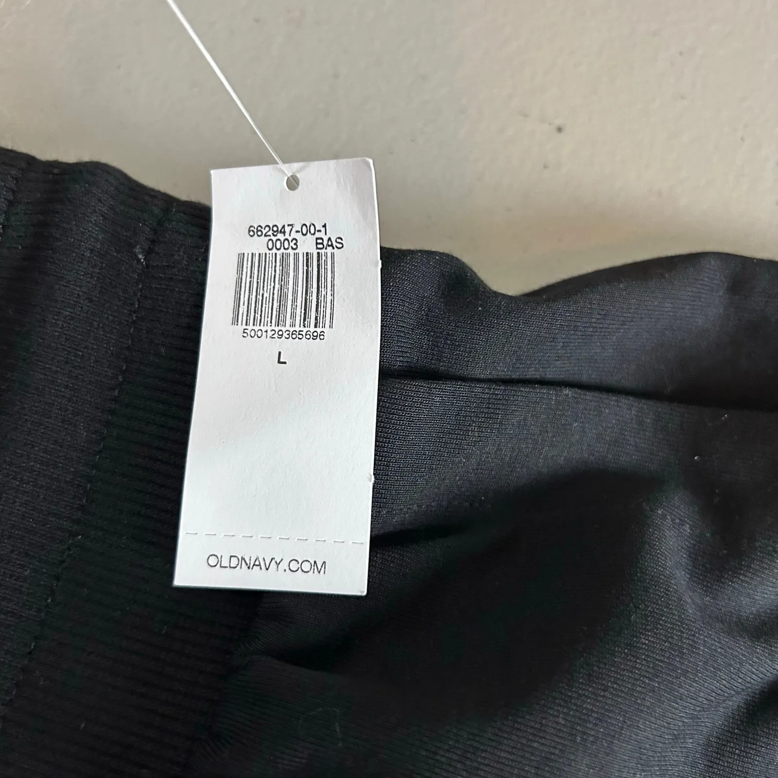 NWT Old Navy Extra High-Waisted Dynamic Fleece Sweat Shorts Womens Large Black - Image 3