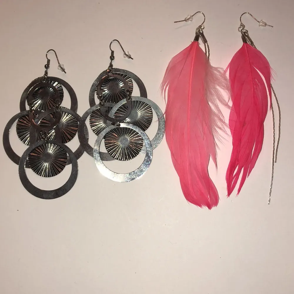 2 Pairs Pierced Earrings Boho Pink Feather Gunmetal Dark Metallic Gray - Image 6
