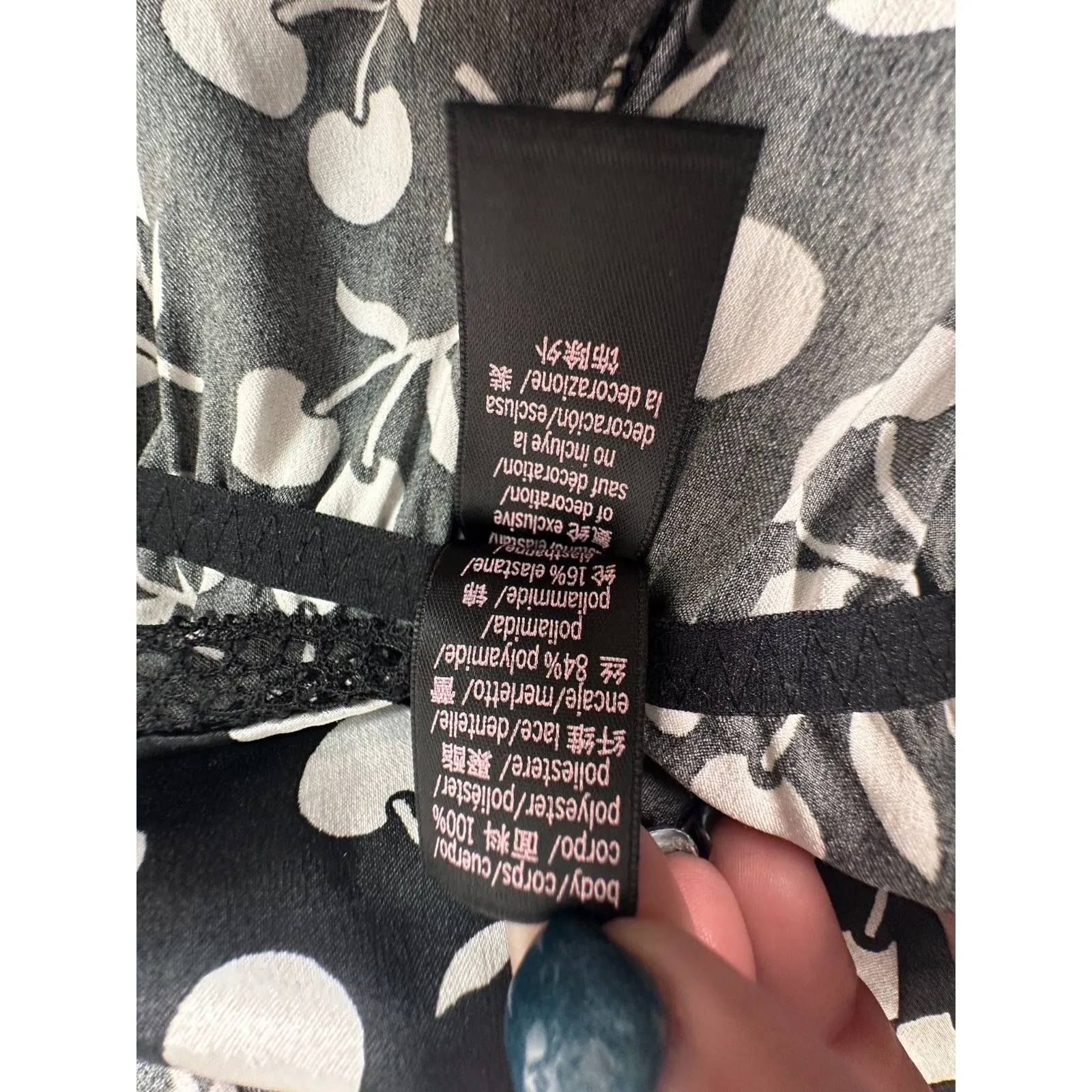 Victoria's Secret Black White Cherry Lace Sleeveless Satin Romper Size Medium - Image 7