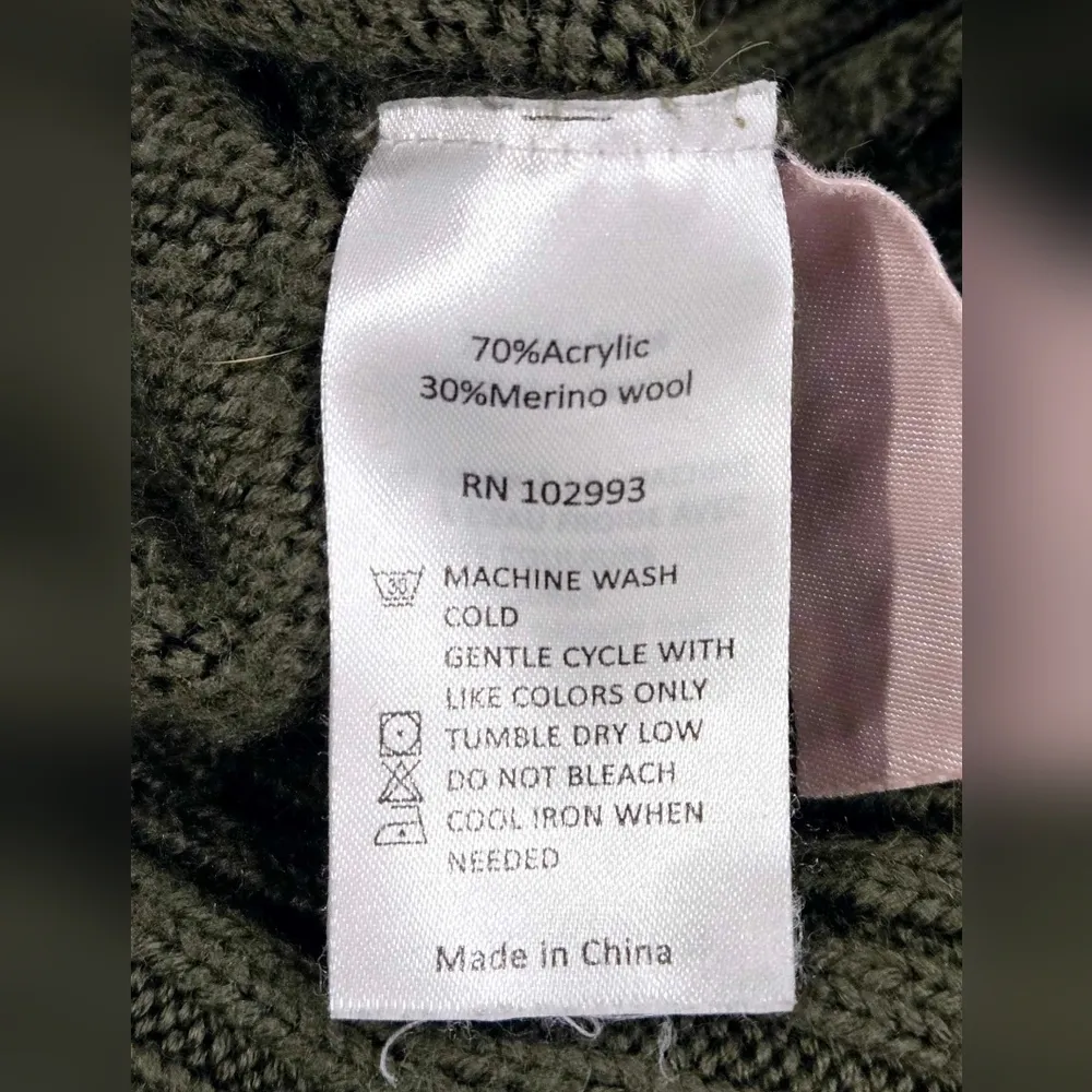 Marissa Webb Collective Olive Chevron Knit Sweater size small Green - Image 7