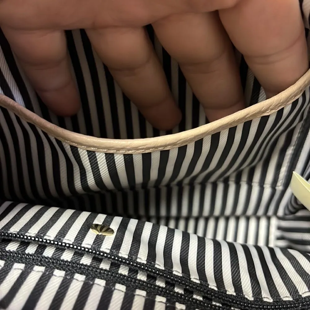 Kate Spade New York Healy Lane Lawrie Leather Adjustable Shoulder Magnetic Bag - Image 12