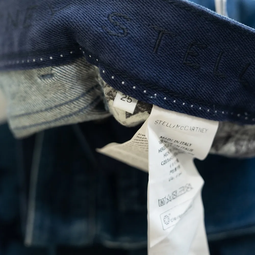 Stella McCartney. Blue Star Print Denim Flared Jeans. - Image 11