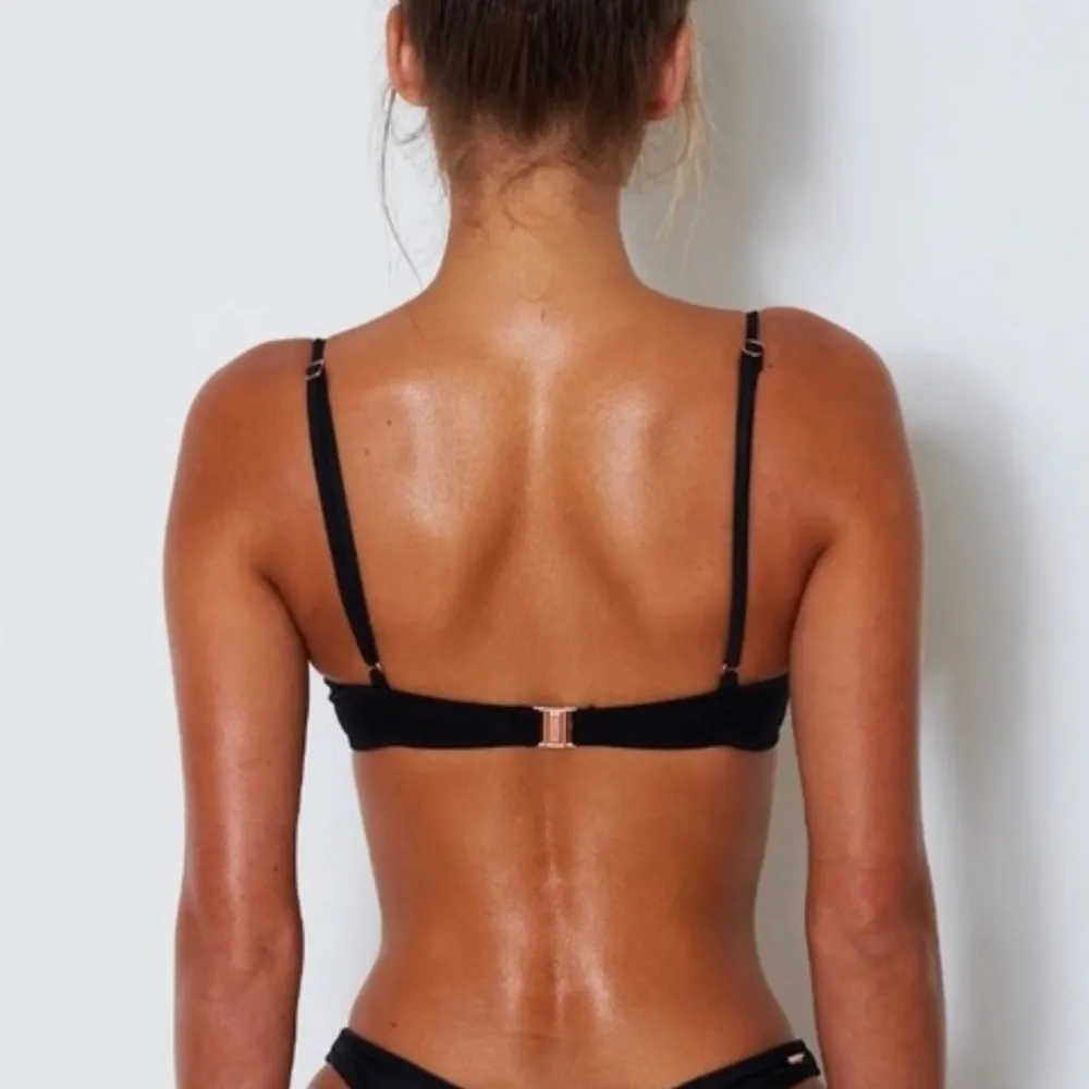 🆕 NWT - White Fox Boutique Catalina Bikini Top - Size XS - Hot & Sexy Summer - Image 3