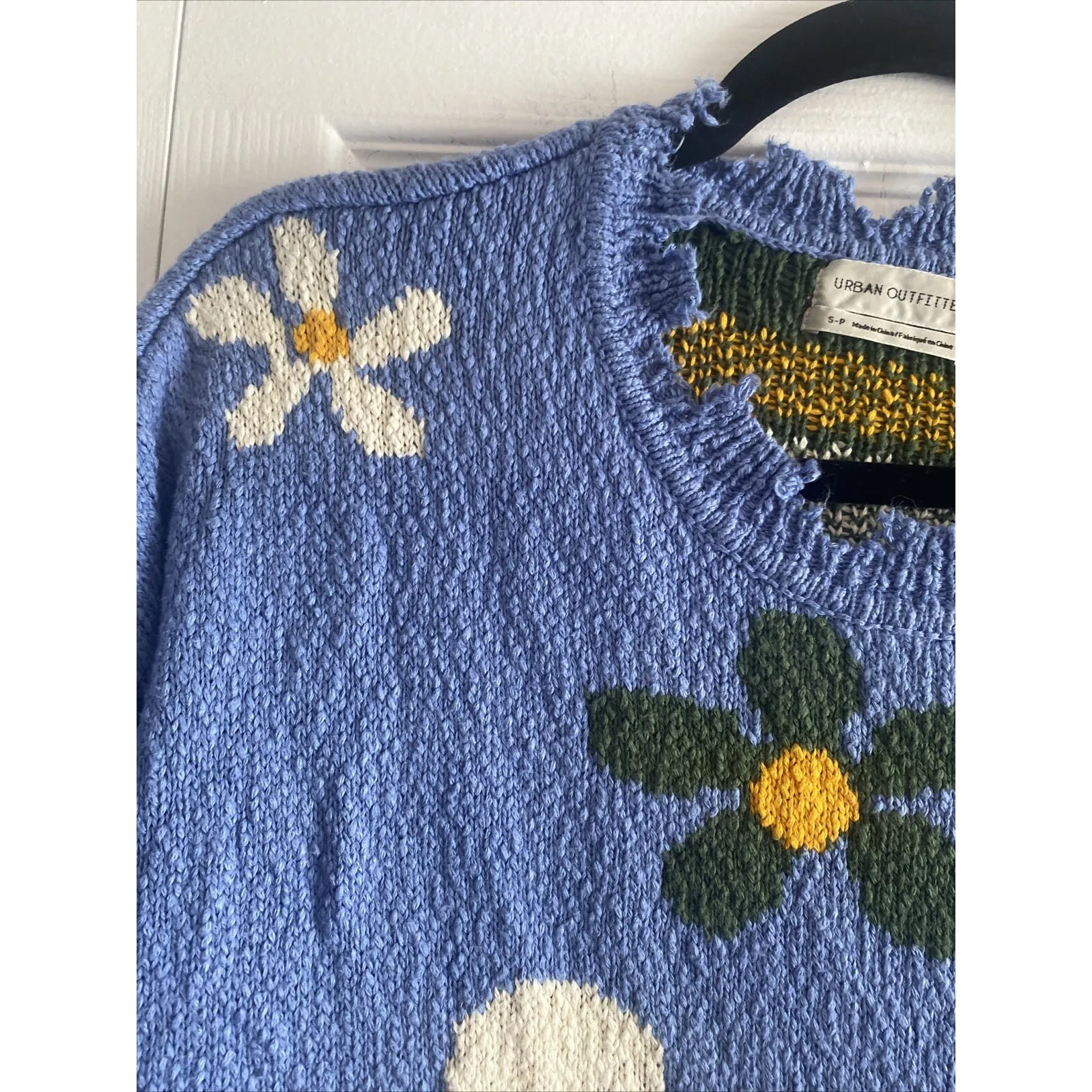 Urban Outfitters Women's Small Floral Blue Oversized Sweater Boho Fringe - Image 4