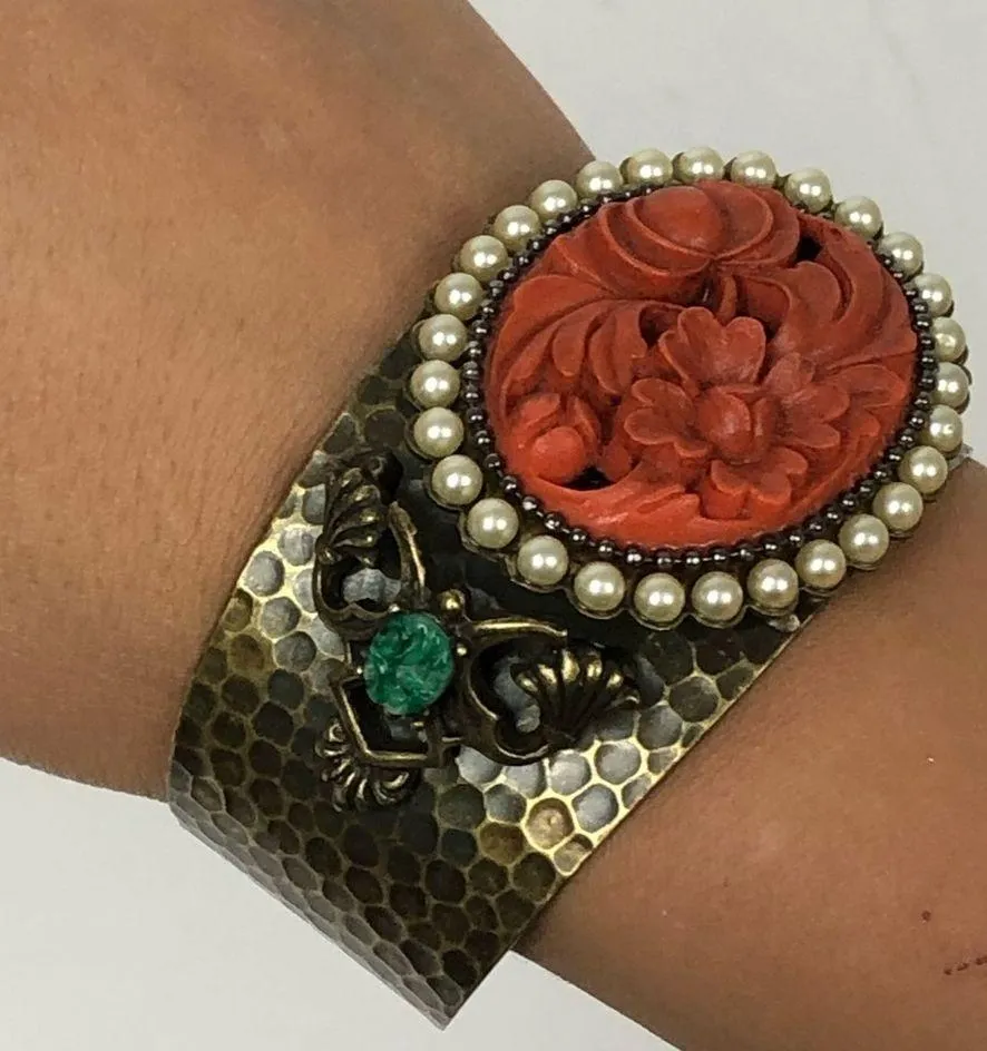 Vintage Ollipop Brass Faux Coral Jade Bracelet Red - Image 5
