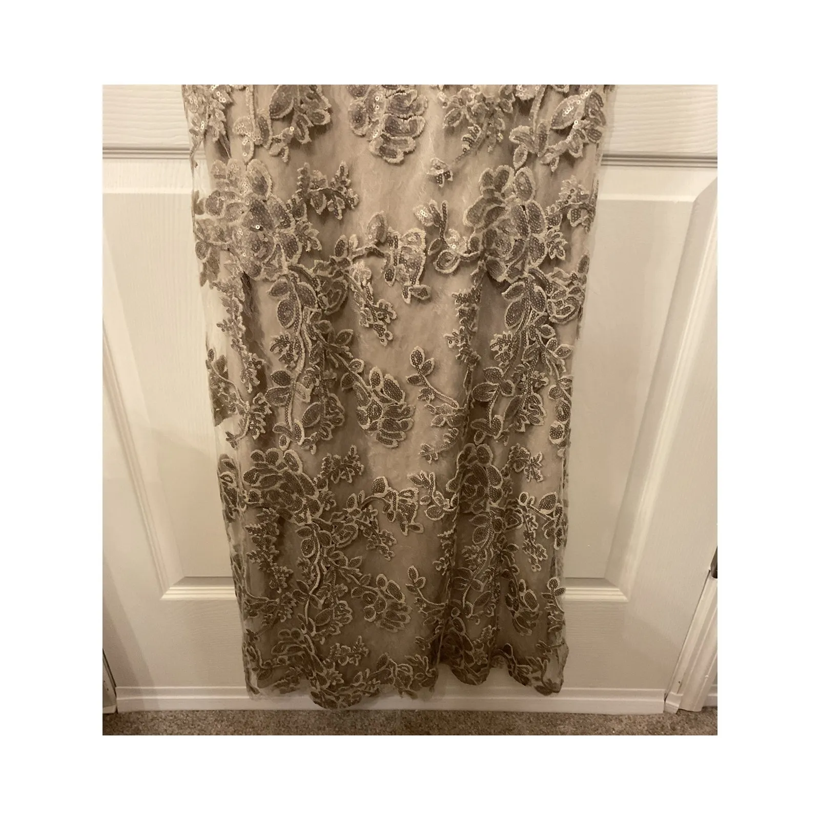 Oleg Cassini Lace Applique Cap-Sleeve Long Sheath Formal Gown in Champagne, 6 - Image 9