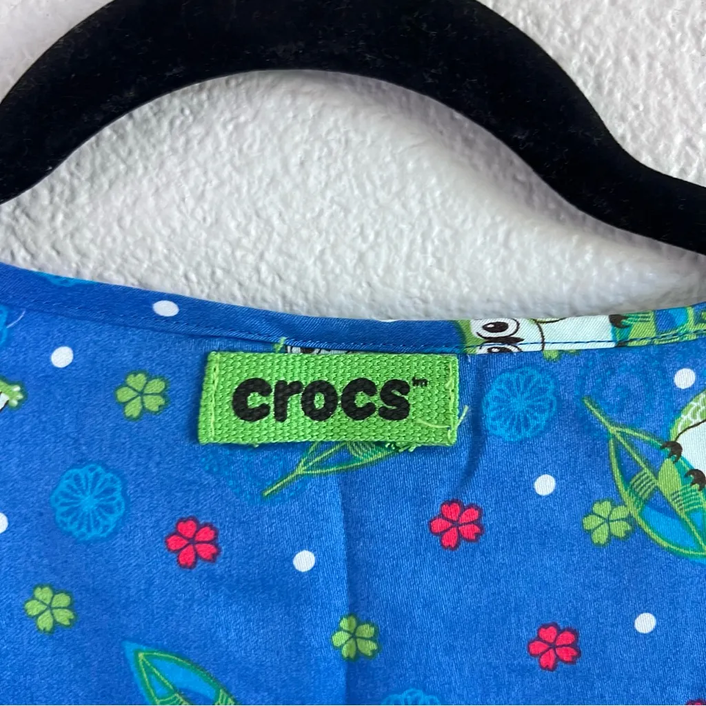 Crocs Medical Women’s Owl Print Scrub Top - Image 3