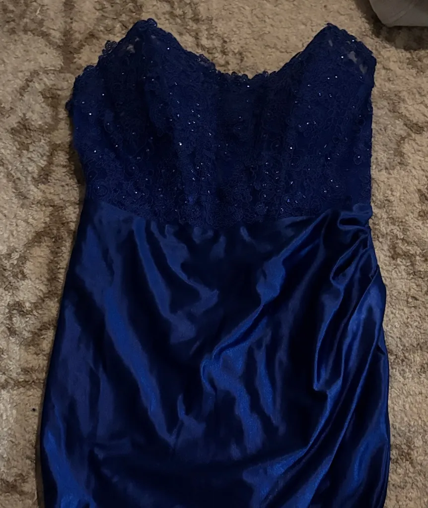 windsor blue lace dress Best Price on Tiffany Rose Maternity Lace Dress Amelia Blue Canada main image 1