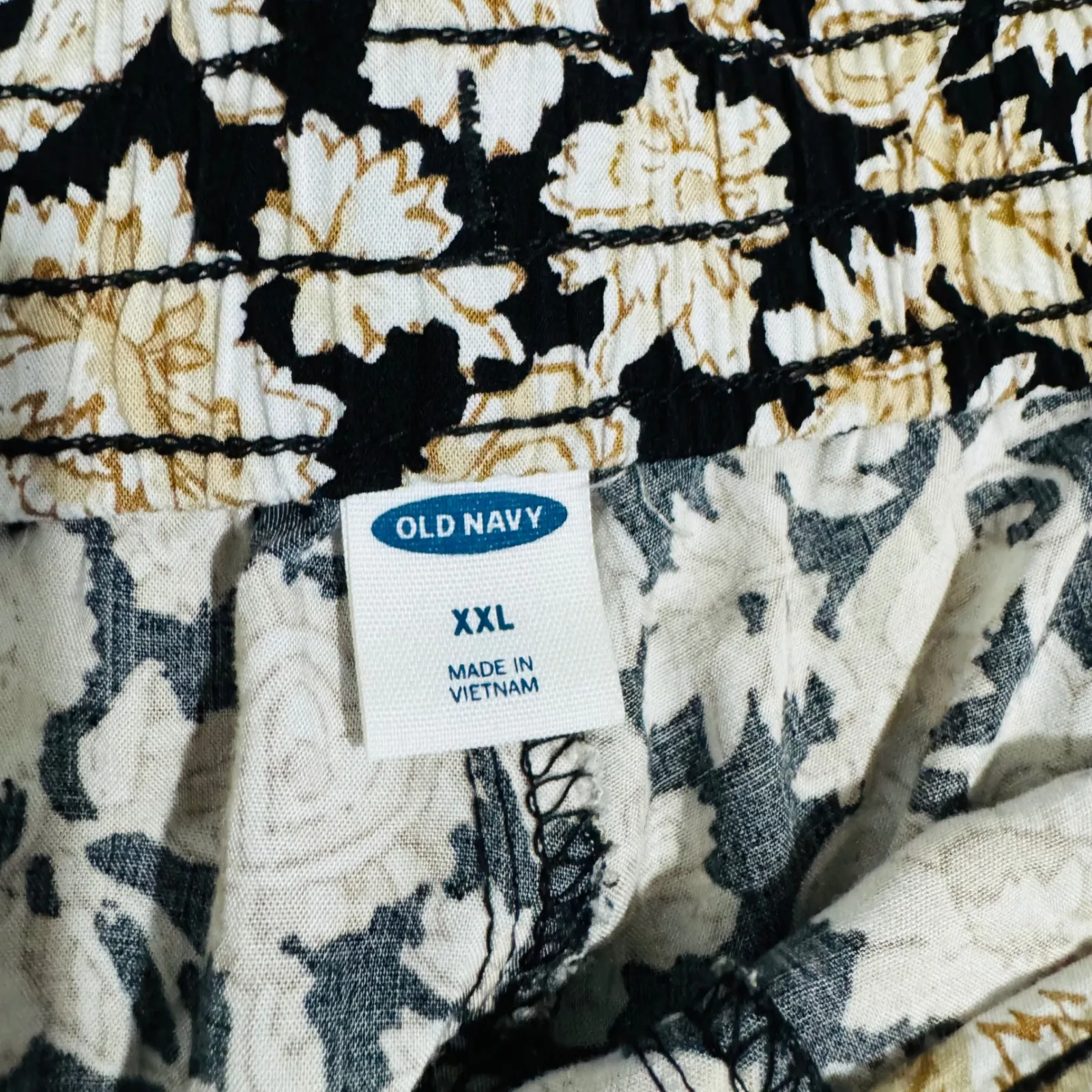 Old Navy Womens Pants XXL Black Tan Floral Print Elastic Waist Cropped Casual - Image 4