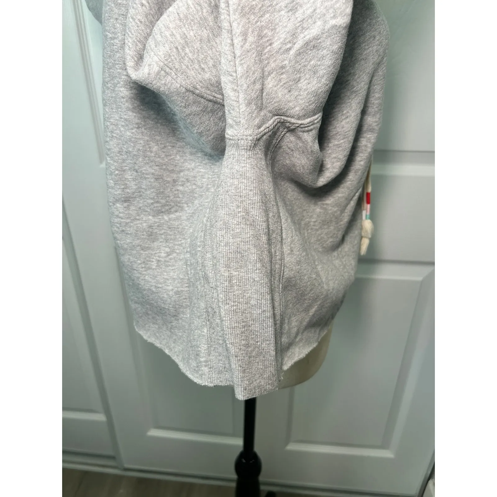 NWT Wildfox Cropped Hoodie Merit Badges‎ Harley Pullover Raw Hem Comfy Size XL - Image 6