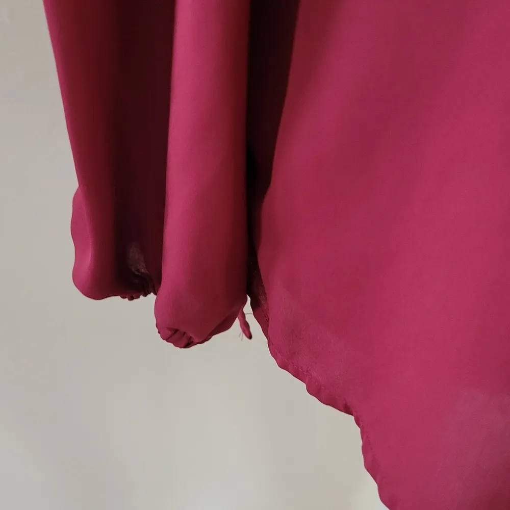 Belle & Sky burgundy cold shoulder blouse size lar - Image 3