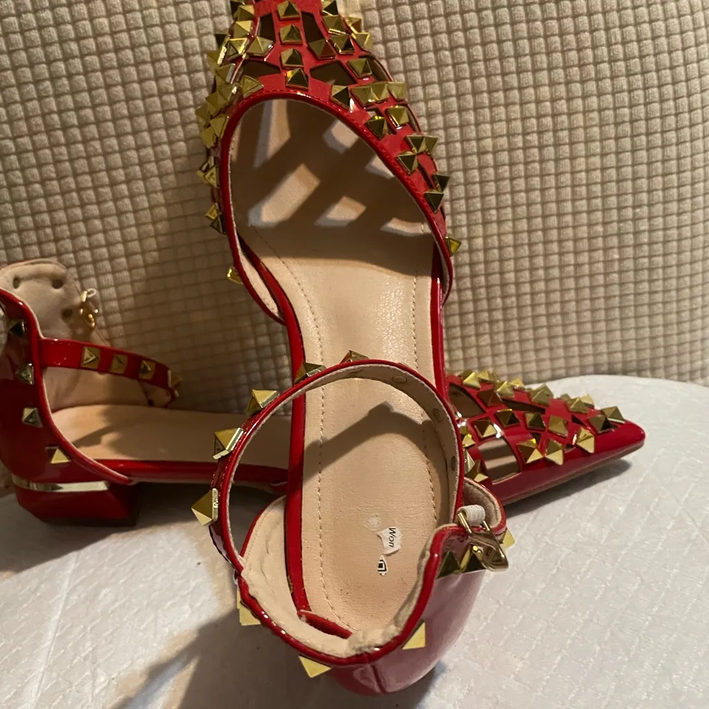 Red Studded Women's Shoes Size 10 - Image 5