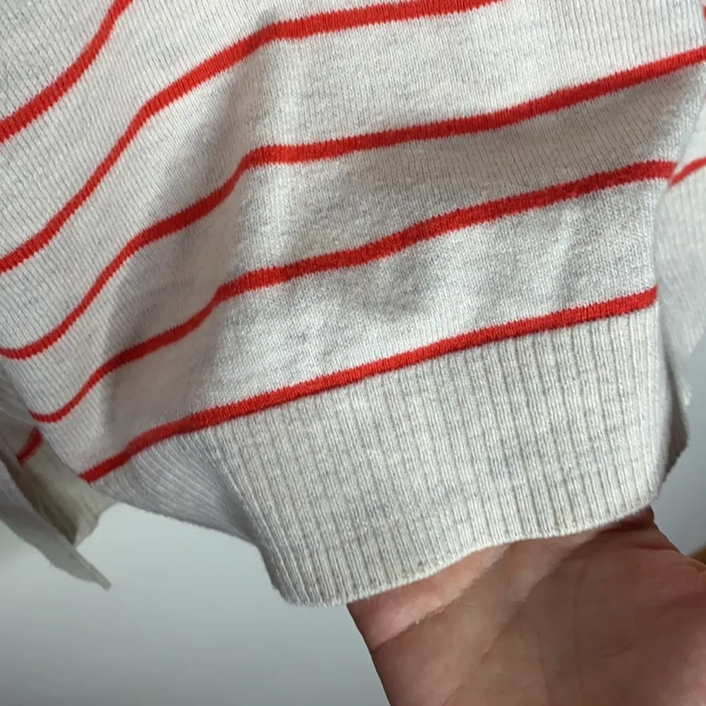 Gap Factory striped V neck sweater size S Red - Image 9