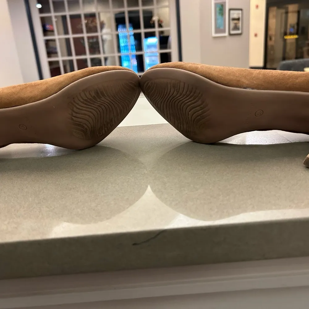 Heels Elegant Brown Suede American RAG—Preowned but many miles left 81/2-suede - Image 6