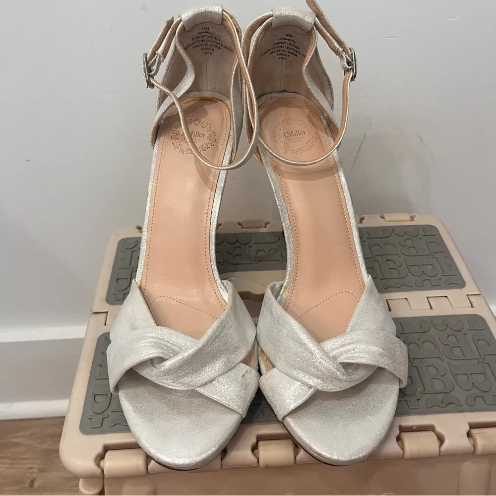 I. Miller Silver Fabric Ankle Strap Sandals Size 10 - Image 4