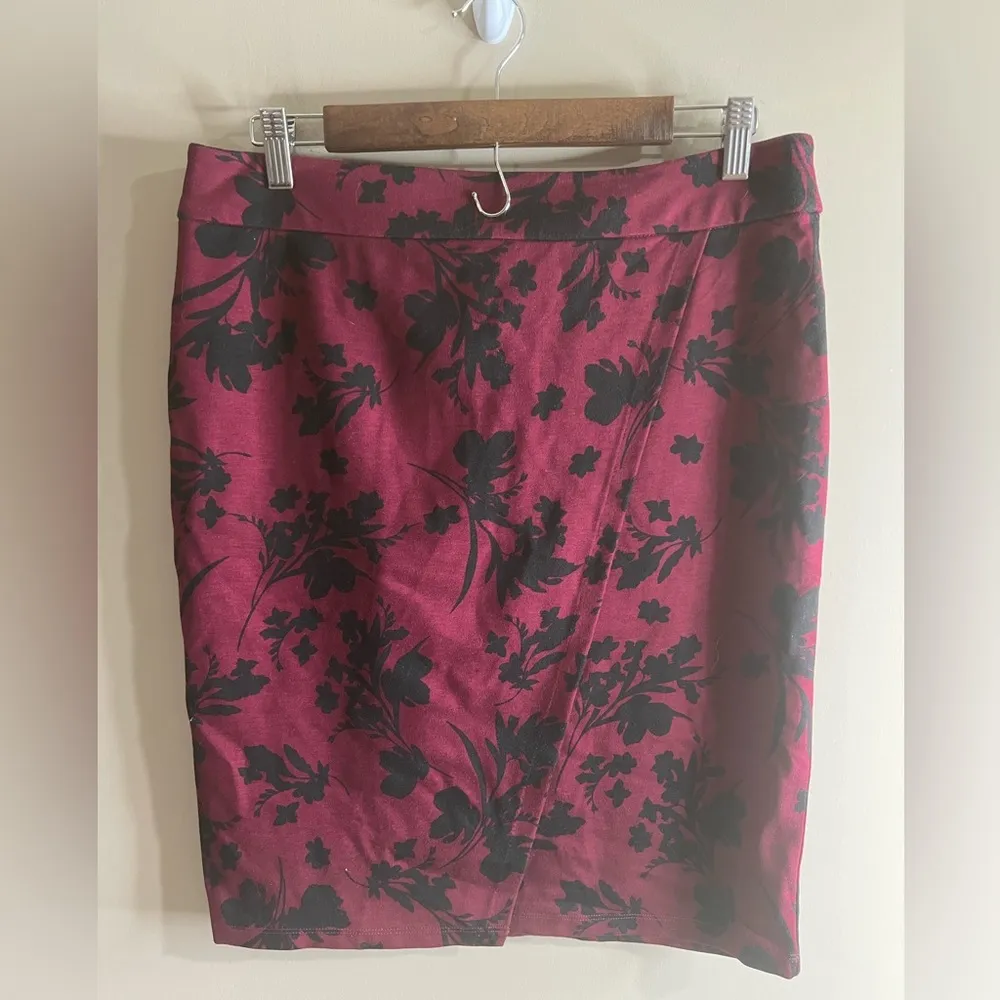 NWT Liz sport faux wrap knit skirt size 6 - Image 2