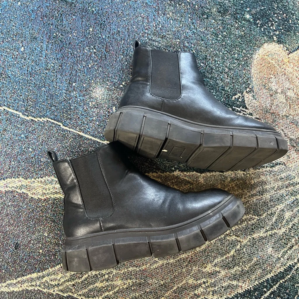 BP Nordstrom Black Lace‑Up Ankle Boots Sz 6 Women’s Leather Streetwear Staple - Image 7