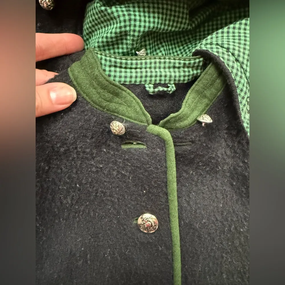 Vintage Tostmann Trachten green plaid wool hooded poncho cape with buttons Black - Image 11