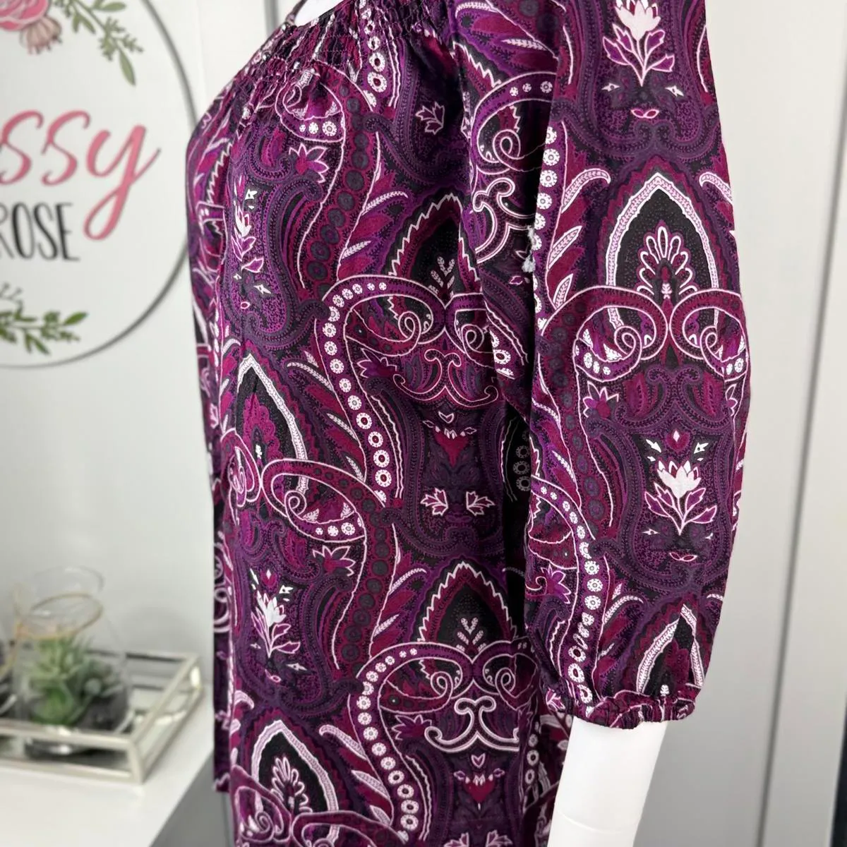 Beautiful St Johns Bay Top Size‎ L - Image 3