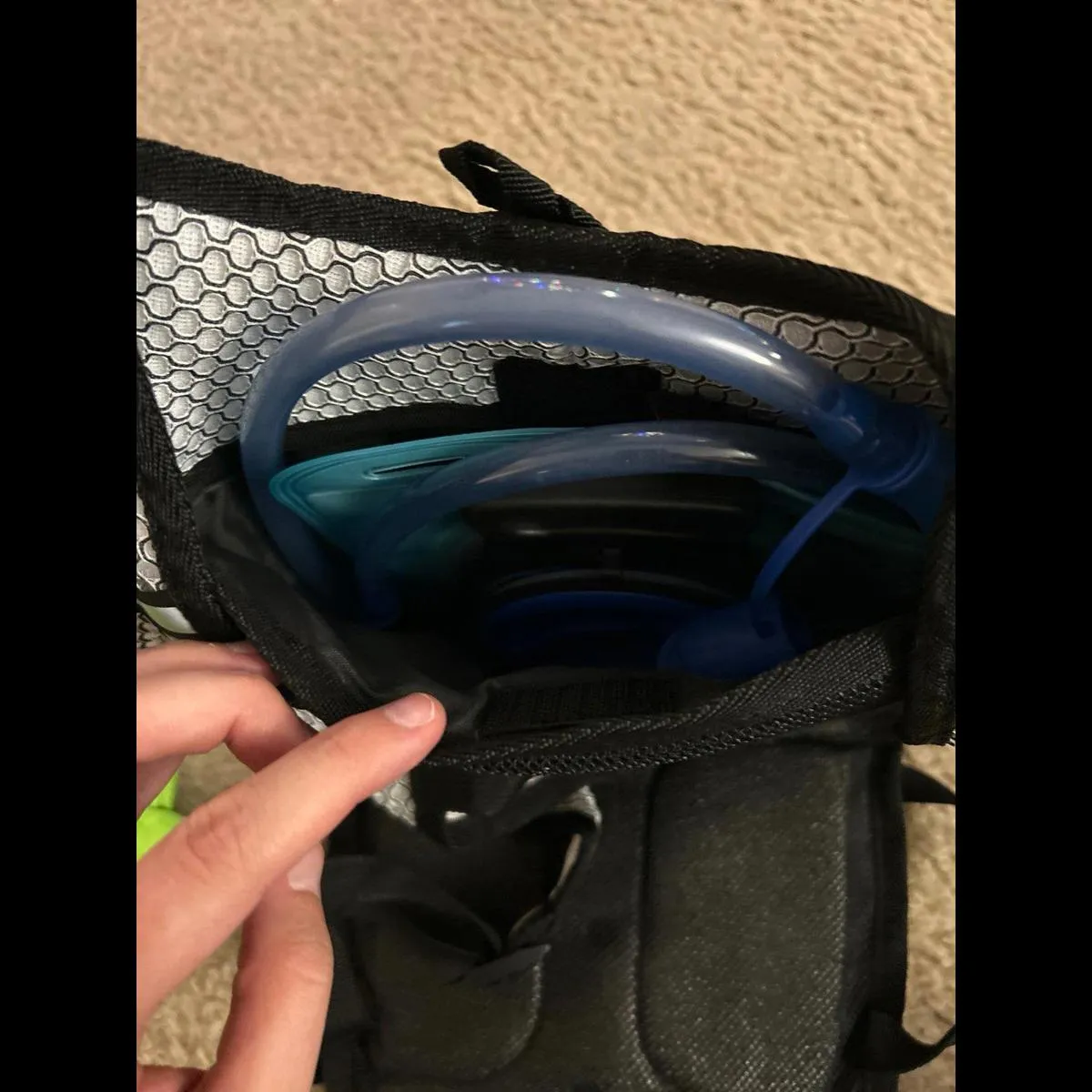 Neboic Hydration Backpack Cycling Pack. Black/green Black - Image 5